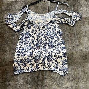 Off the should tank floral blouse